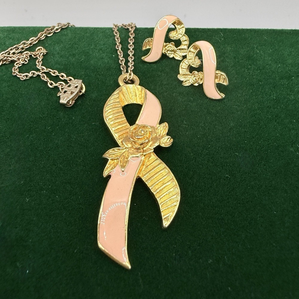 Vintage Avon Gold Tone Pink Enamel Breast Cancer‎ Ribbons Pendant Earrings Set